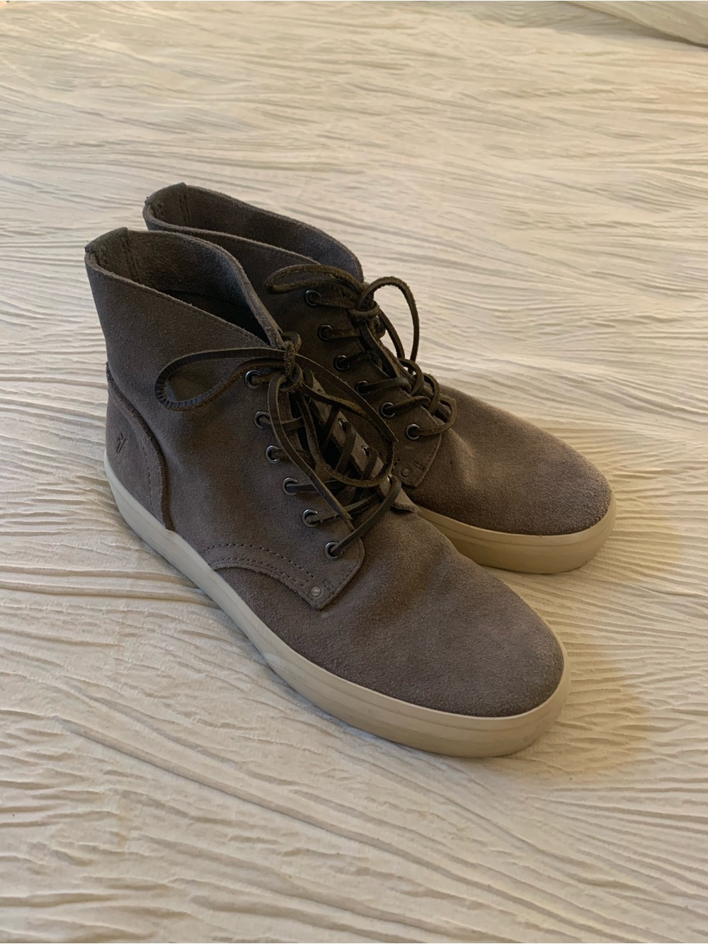 Frye Beacon Gray Suede/Leather High Top Sneakers, size 10.5